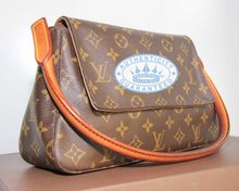 Louis Vuitton Mini Looping Hand bag, Monogram canvas